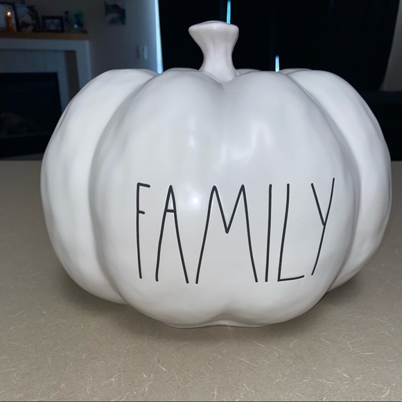 Rae Dunn Large Family Pumpkin - Picture 1 of 2